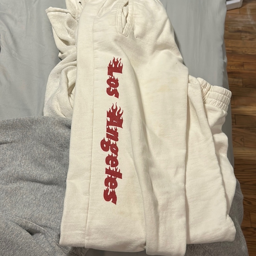 Brandy Melville, John Galt, LosAngeles, white sweatpants